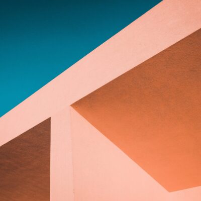Foto di Sam Moghadam su Unsplash